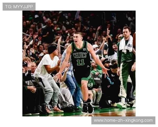 凯尔特人外线三人组持续爆发,攻势完全拉开 凯尔特人外线三人组持续爆发,攻势完全拉开