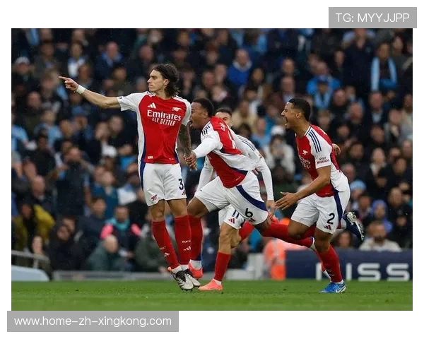 曼城左路配合不断制造空档,掌控比赛节奏